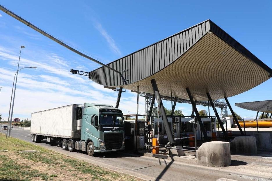 Rodovia modernizada pela China impulsiona exportações e transforma economia no Chile