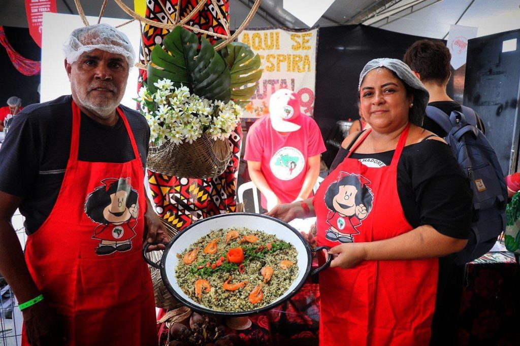 Feira Nacional da Reforma Agrária tem mais de 100 pratos típicos de todas as regiões do país