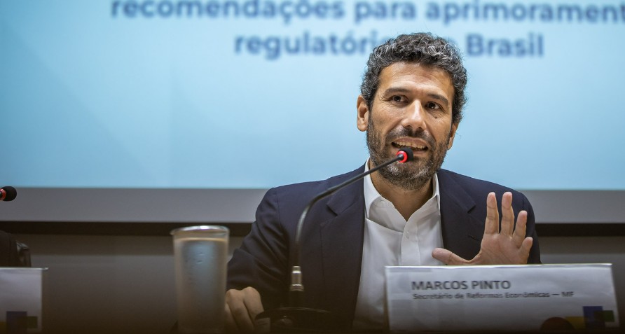 Injustiça: bilionário no Brasil paga 5% de IR, o mesmo que um trabalhador