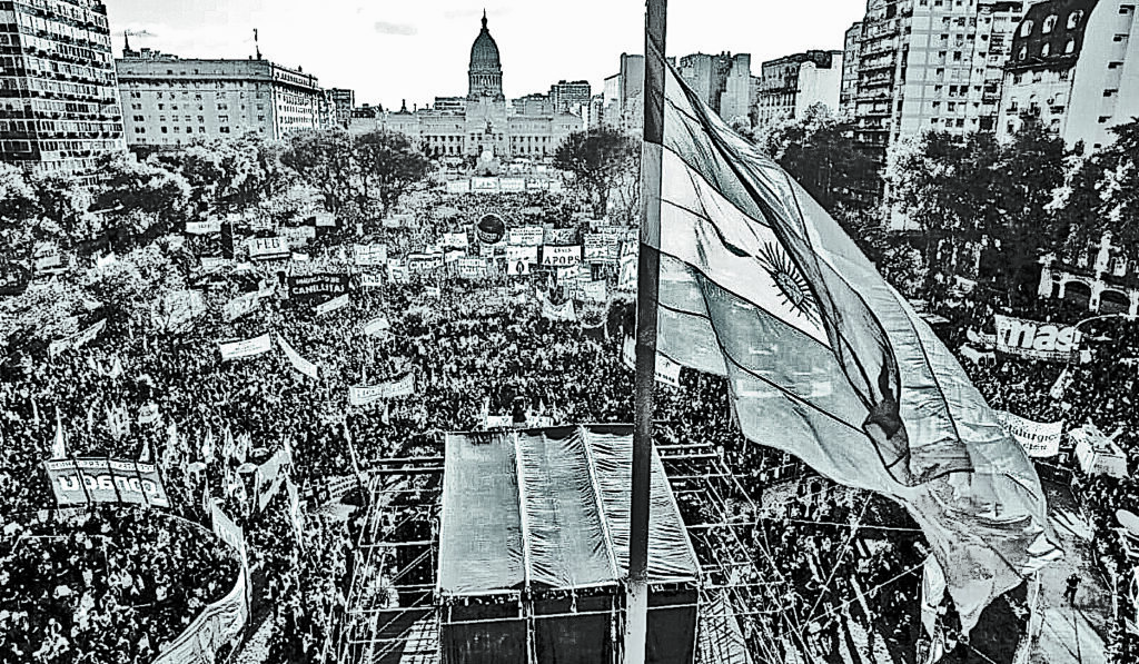 Aumenta a resistência popular contra as políticas de Milei na Argentina