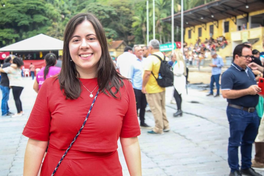 Sâmia Bonfim: “Venham para a feira e conheçam o trabalho de agricultores Brasil afora”