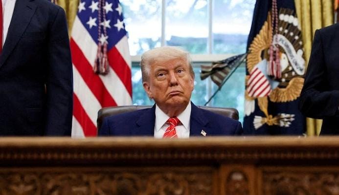 Trump sofre revés com rebaixamento histórico da nota de crédito dos EUA
