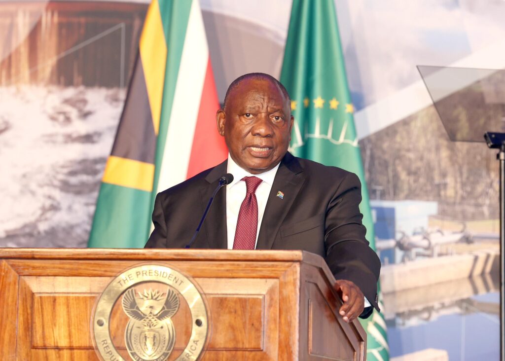 Presidente da África do Sul visita Trump buscando melhorar relações com EUA