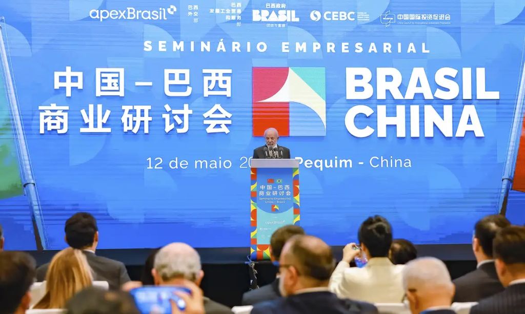 Lula anuncia R$ 27 bilhões em novos investimentos da China no Brasil