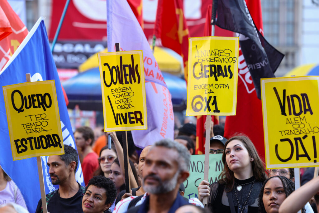 Daiana e comerciários debatem redução da jornada de trabalho e fim da escala 6×1