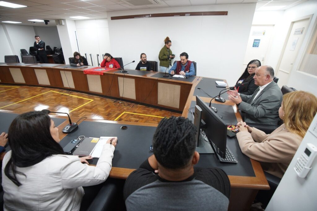 Lançamento da Conferência Estadual das Cidades debate reconstrução, habitação e direito urbano