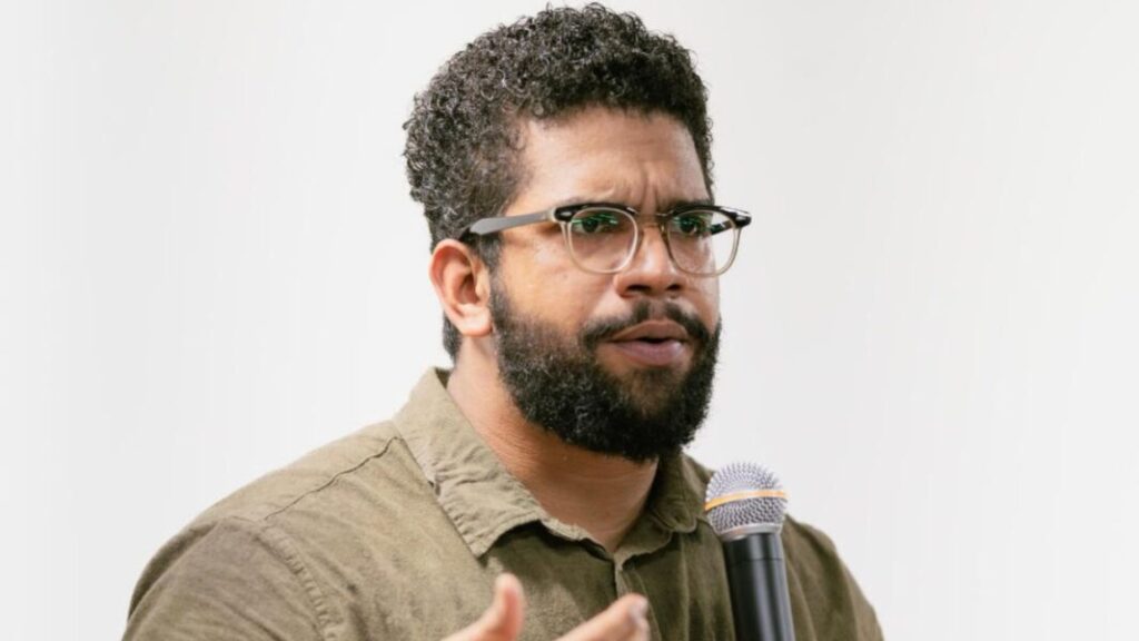 Uma big tech quer calar Jones Manoel