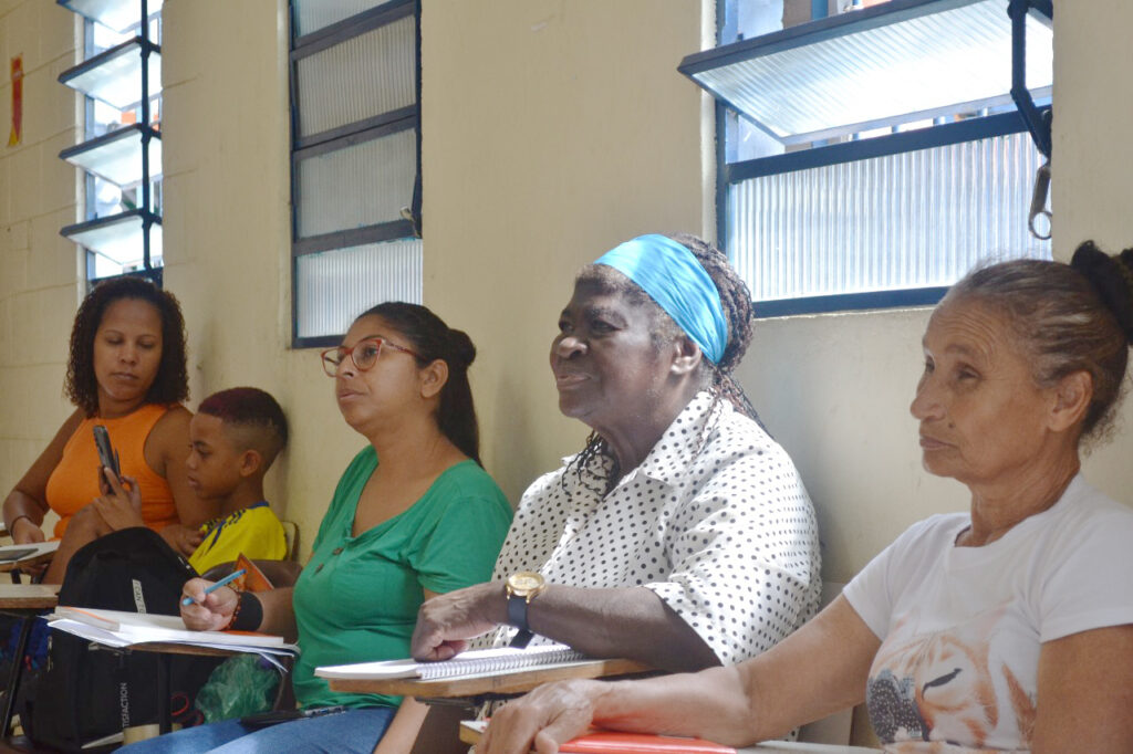 As Donas Marias e a escola do povo