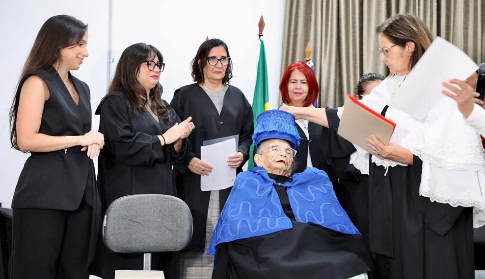 Cartilha ‘Povo Marcado para Viver’ é lançada durante 6ª Semana das Ligas Camponesas em homenagem a Elizabeth Teixeira Cartilha ‘Povo Marcado para Viver’ é lançada durante 6ª Semana das Ligas Camponesas em homenagem a Elizabeth Teixeira