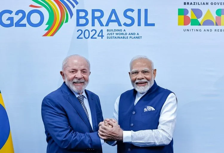 Após tarifaço de Trump, Lula e Modi anunciam ampliação de cooperação no comércio Após tarifaço de Trump, Lula e Modi anunciam ampliação de cooperação no comércio