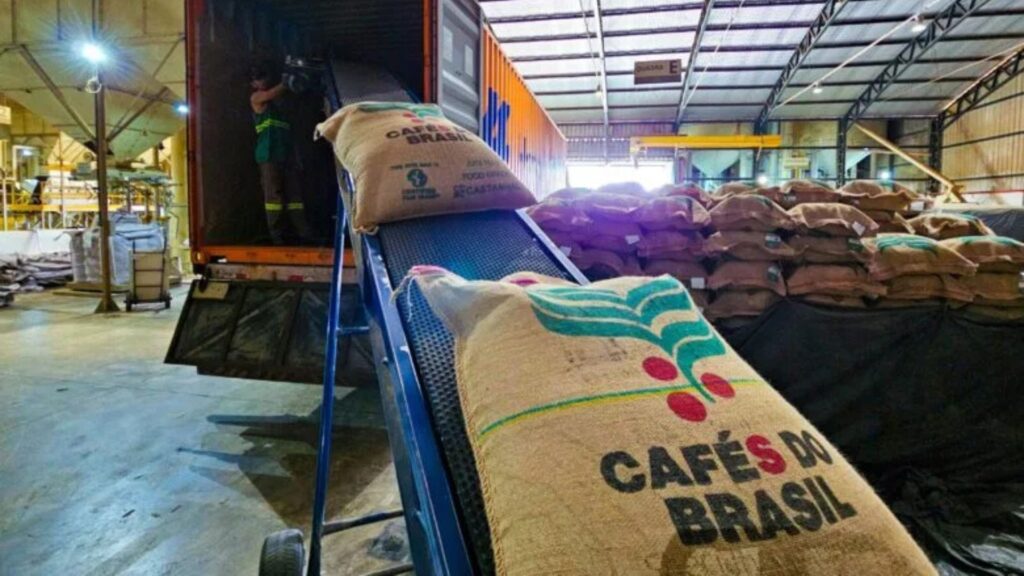 China habilita 183 novas empresas brasileiras de café