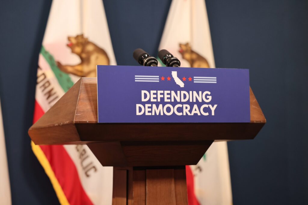 Câmara do Texas aprova novo mapa eleitoral que favorece Trump