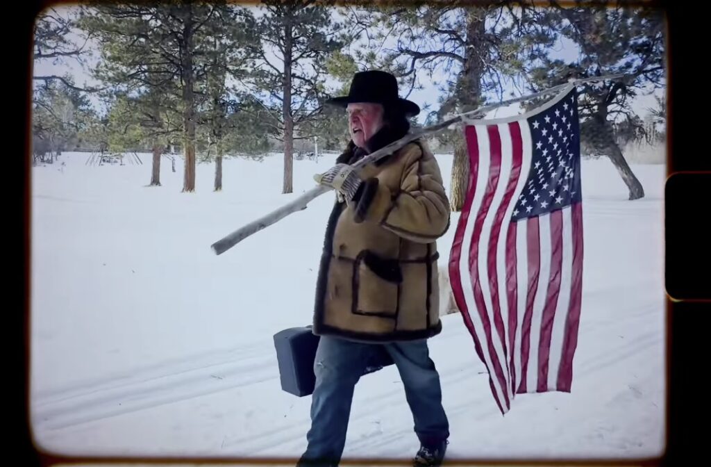 Neil Young lança música contra Donald Trump: ‘há crime na Casa Branca’