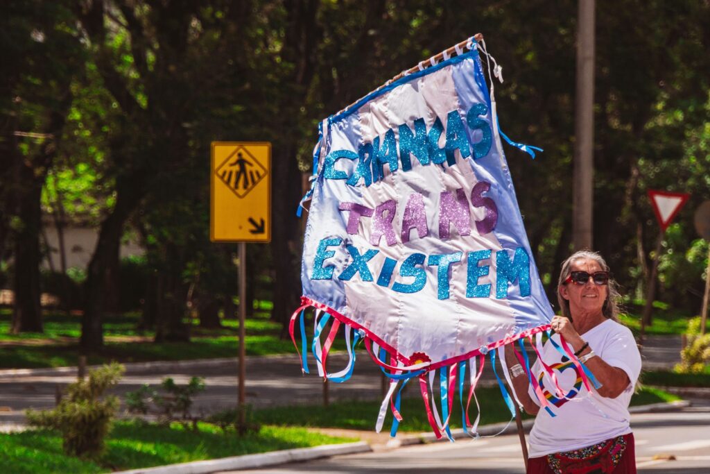 Mobilização garante revogação de resolução transfóbica do Conselho Federal de Medicina