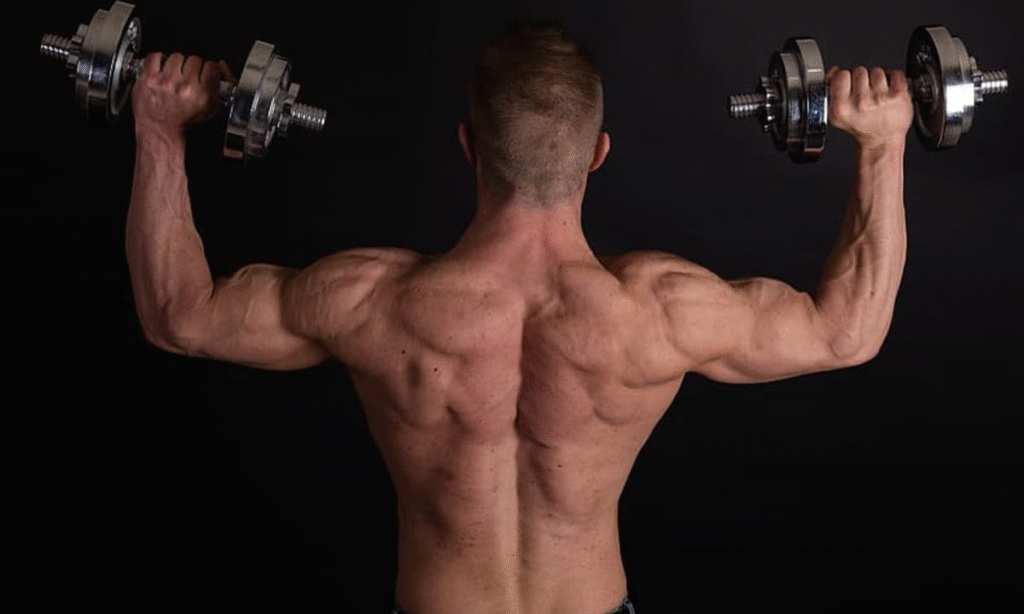 Músculos e criptos: as novas usinas da misoginia