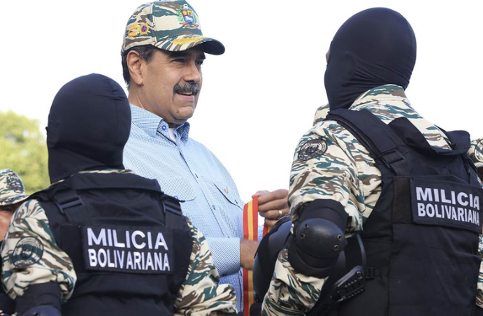 Venezuela inicia treinamento de voluntários para defesa nacional frente a ameaças dos EUA