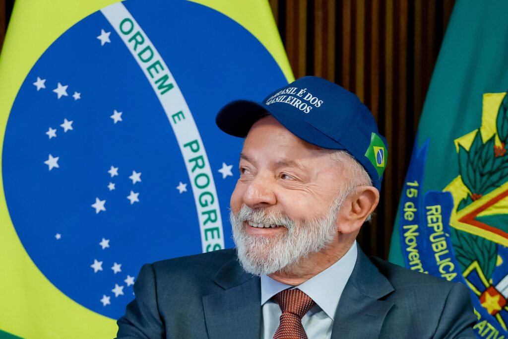 Lula e a “distância entre intenção e gesto” Lula e a “distância entre intenção e gesto”