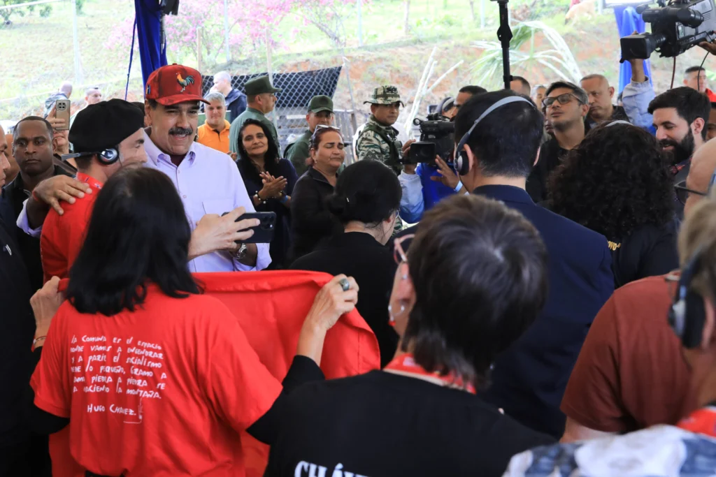 Maduro confirma criação de brigadas internacionais voluntárias contra ameaças dos EUA