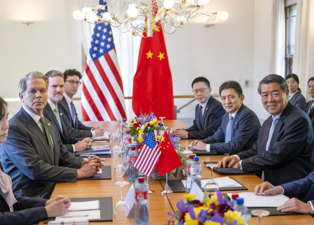 China e EUA avançam em consenso comercial antes de possível encontro entre Xi e Trump China e EUA avançam em consenso comercial antes de possível encontro entre Xi e Trump