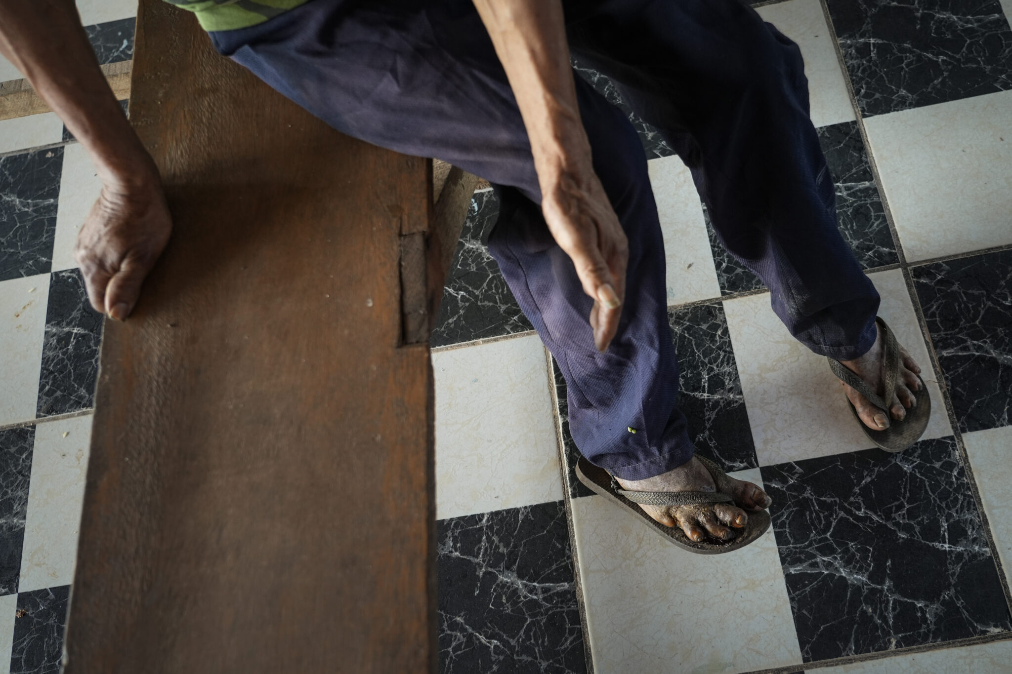 Vítimas de trabalho escravo na pecuária incluem trabalhadores contratados para a abertura de pastos e construção de cercas e currais (Foto: Fernando Martinho/Repórter Brasil)