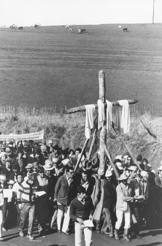 Vitória do acampamento Encruzilhada Natalino no Rio Grande do Sul, em 1983 Vitória do acampamento Encruzilhada Natalino no Rio Grande do Sul, em 1983