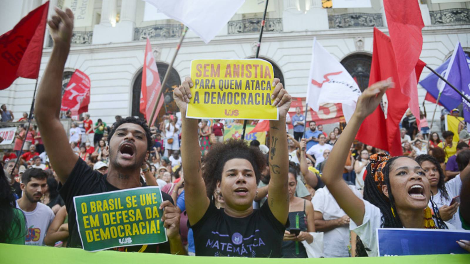 sem-anistia-terca-feira-e-dia-de-defender-a-democracia-indiciados-todos-homens-se-condenados-podem-pegar-dezenas-de-anos-de-prisao-foto-fernando-frazao-abr-tvt-news