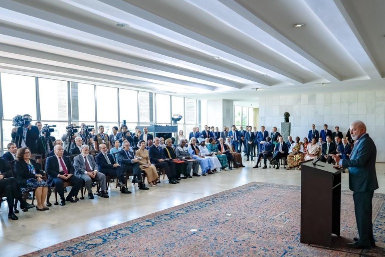 Lula promete fechar acordo Mercosul-UE ‘ainda neste ano’ Lula promete fechar acordo Mercosul-UE ‘ainda neste ano’