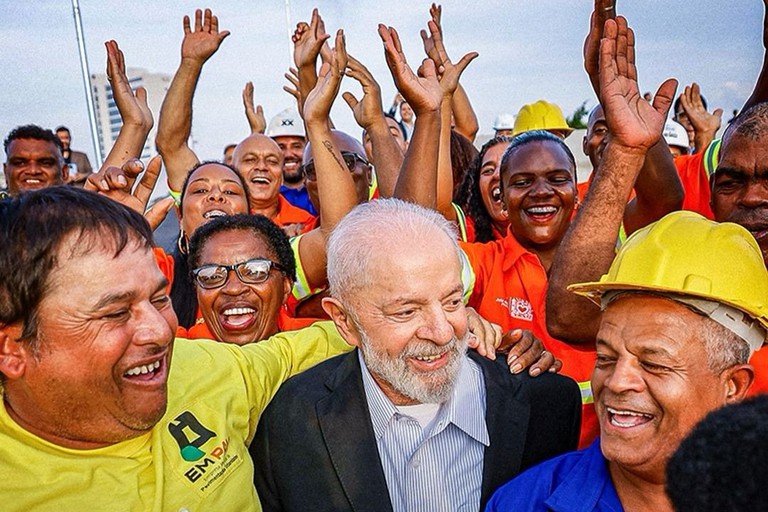 Aprovação de Lula sobe e governo vive melhor momento de 2025