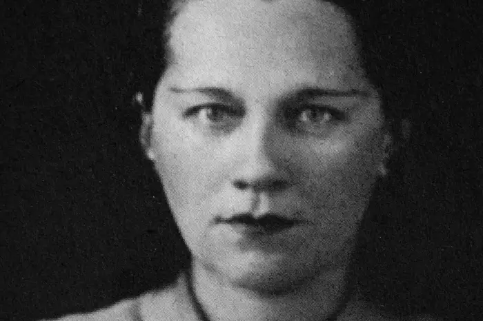 Revolução, Feminismo e Cultura Popular: 121 anos de Eneida de Moraes Revolução, Feminismo e Cultura Popular: 121 anos de Eneida de Moraes