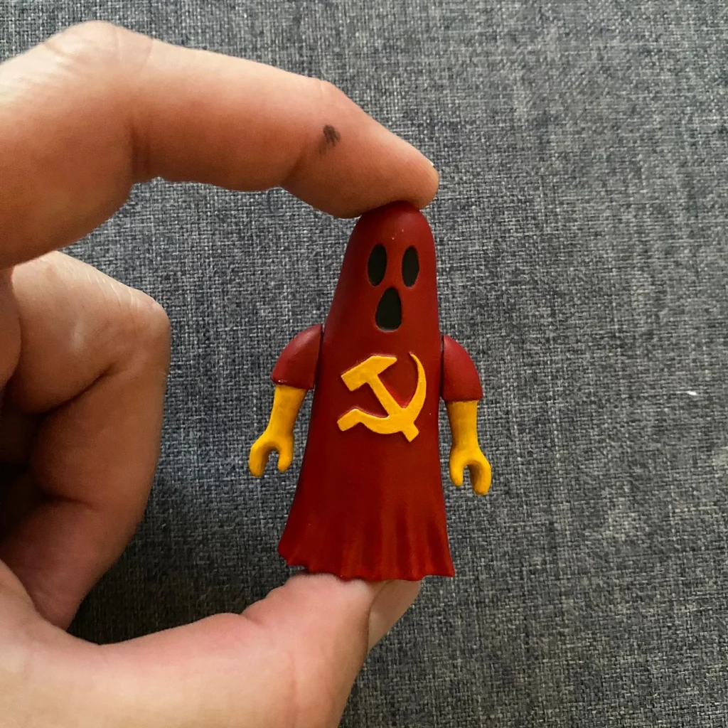 Fantasma do comunismo no Halloween bolsonarista Fantasma do comunismo no Halloween bolsonarista