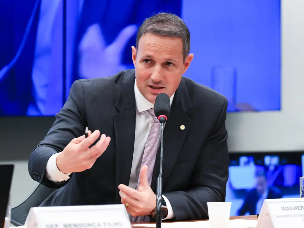 Derrite usa operação no RJ para impulsionar projeto que classifica facções como terroristas Derrite usa operação no RJ para impulsionar projeto que classifica facções como terroristas