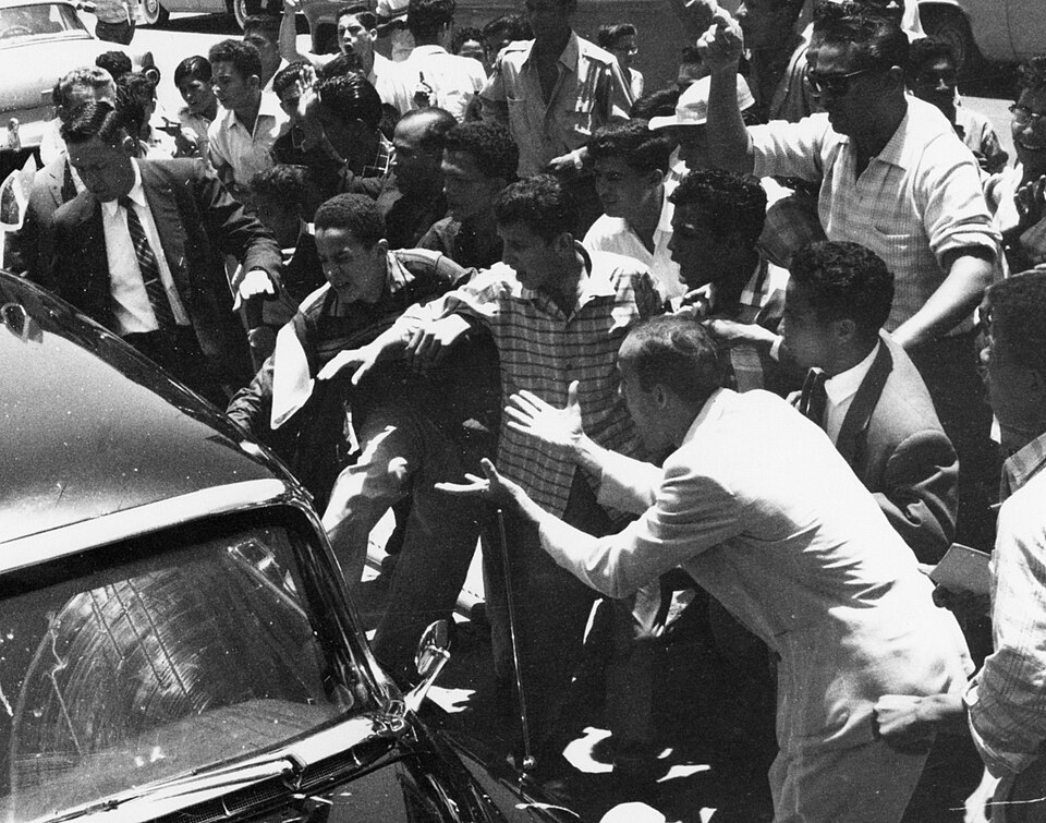 ‘Yankees, go home!’: há 67 anos, venezuelanos expulsaram Nixon de Caracas ‘Yankees, go home!’: há 67 anos, venezuelanos expulsaram Nixon de Caracas