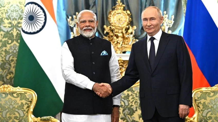 Rússia amplia desconto do petróleo para Índia em meio à pressão dos EUA Rússia amplia desconto do petróleo para Índia em meio à pressão dos EUA