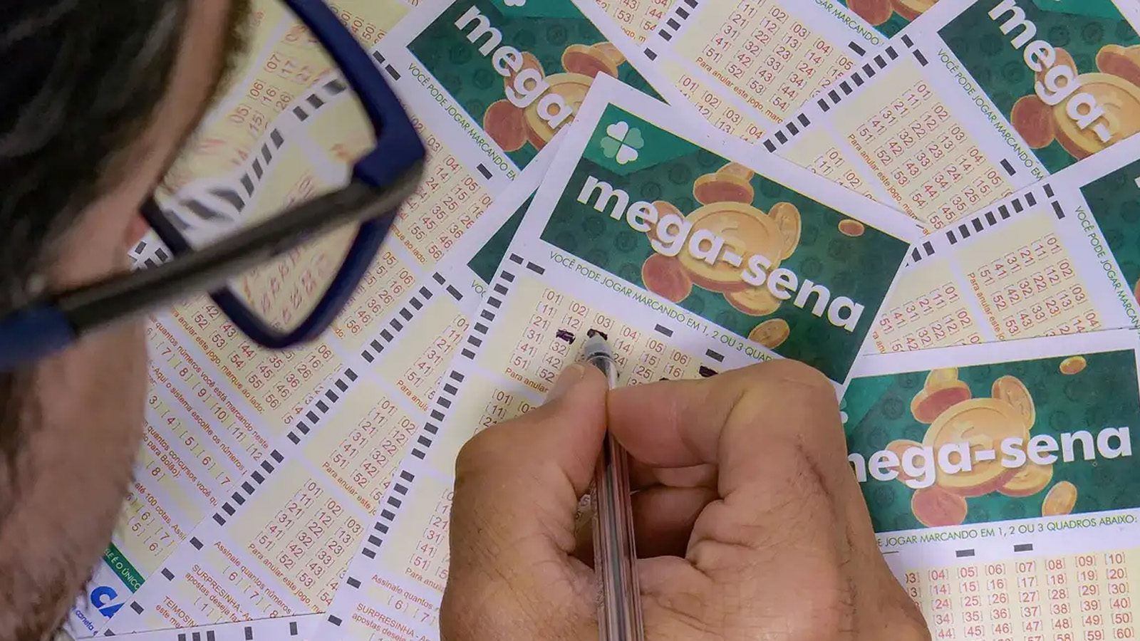 Resultado da Mega Sena 2945: uma aposta ganhou prêmio de R$ 27 milhões 2 mega-sena-apostas-podem-ser-realizadas-em-qualquer-lotérica-aplicativo-ou-site-da-caixa-rafa-neddermeyer-agencia-brasil-tvt-news-numeros-sorteados-mega-sena
