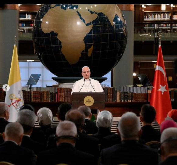 Na Turquia, Papa Leão 14 lamenta polarização do mundo: ‘dilacerado por posições extremistas’ Na Turquia, Papa Leão 14 lamenta polarização do mundo: ‘dilacerado por posições extremistas’