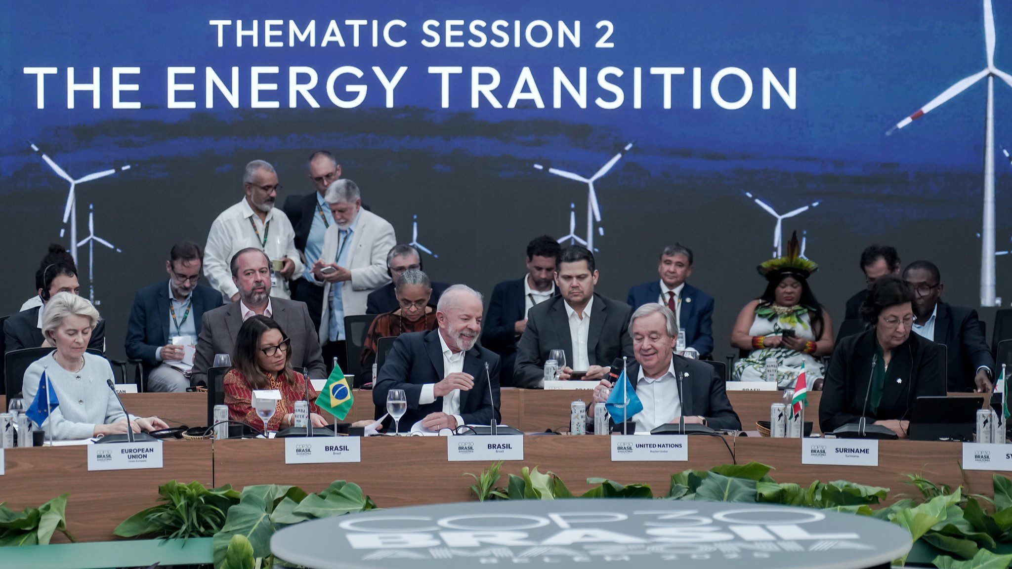 lula-mundo-precisa-definir-o-caminho-para-acabar-com-a-dependencia-dos-combustiveis-fosseis-cupula-de-lideres-cop30-belem-tvt-news