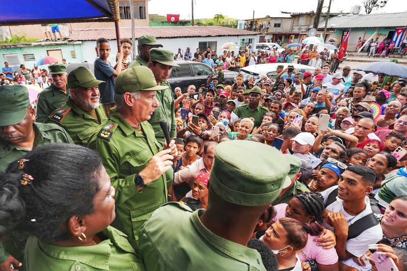 Presidente cubano visita província atingida pelo furacão Melissa