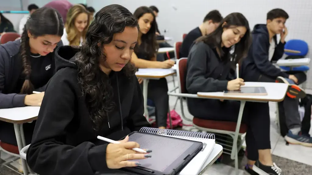 O que levar e o que fazer no dia do ENEM 2 menos-de-20-dias-para-o-enem-o-que-estudar-confira-dicas-para-estudar-nos-ultimos-dias-antes-do-enem-foto-foto-jose-cruz-agencia-brasil-tvt-news