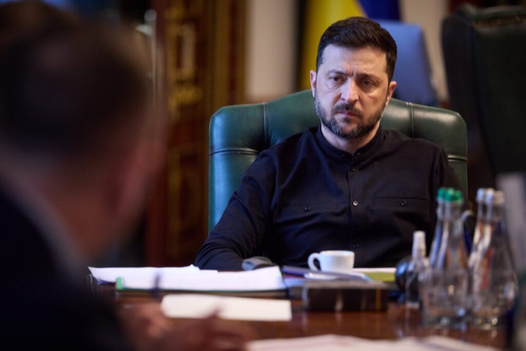 Após renúncia de chefe de gabinete, Zelensky diz que Ucrânia ‘não deve se distrair’ Após renúncia de chefe de gabinete, Zelensky diz que Ucrânia ‘não deve se distrair’