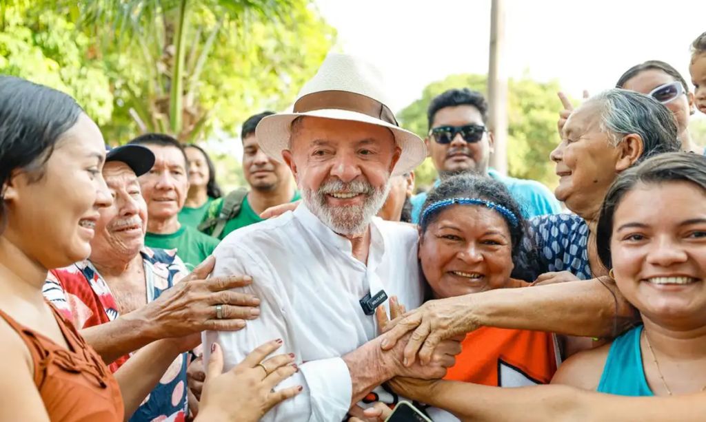 Lula diz que telefonará para Trump caso negociações entre Brasil e EUA não avancem Lula diz que telefonará para Trump caso negociações entre Brasil e EUA não avancem