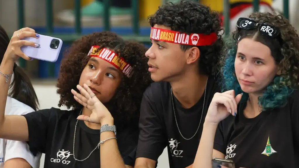 Apenas 18% dos jovens se consideram de esquerda, afirma Pesquisa Juventudes