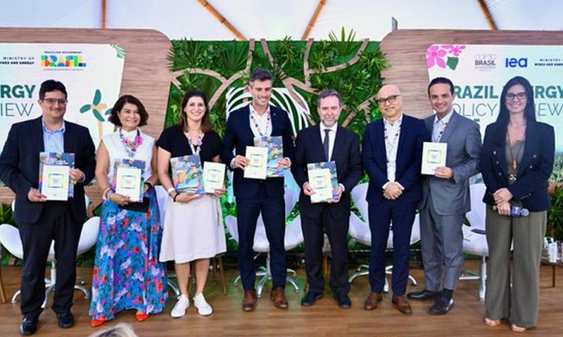 Governo fecha parceria para expandir energia renovável na Amazônia