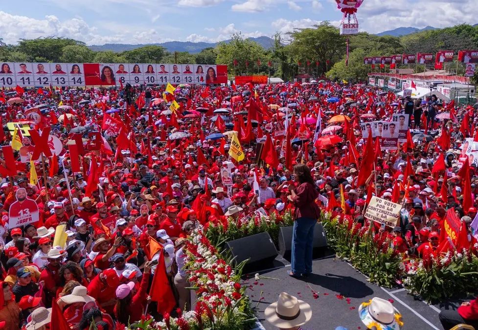 Candidata governista de Honduras convoca apoiadores contra tentativas de golpe