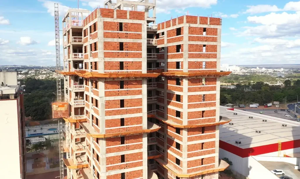 Justiça manda construtoras devolverem cobranças ilegais em imóveis na planta Justiça manda construtoras devolverem cobranças ilegais em imóveis na planta