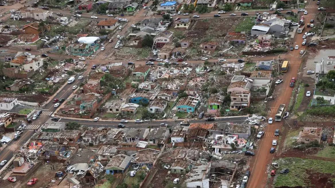 O que são tornados? Por que acontecem tornados no sul do Brasil? 1 tornado-no-parana-governo-federal-envia-ajuda-e-forca-nacional-do-sus-tvt-news