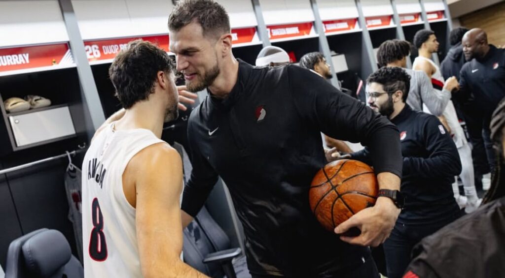 Time de técnico brasileiro quebra invencibilidade de atual campeão da NBA Time de técnico brasileiro quebra invencibilidade de atual campeão da NBA