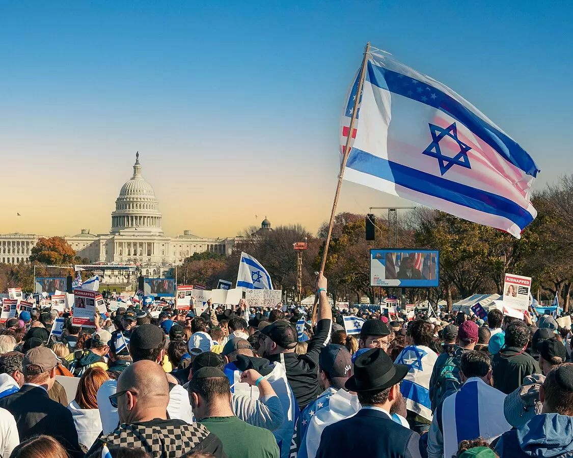 De financistas a operadores políticos, perfil dos 50 líderes do AIPAC mostra como influência sustenta-se em gestão profissional, redes de doadores e atividades disfarçadas de 'educacionais'