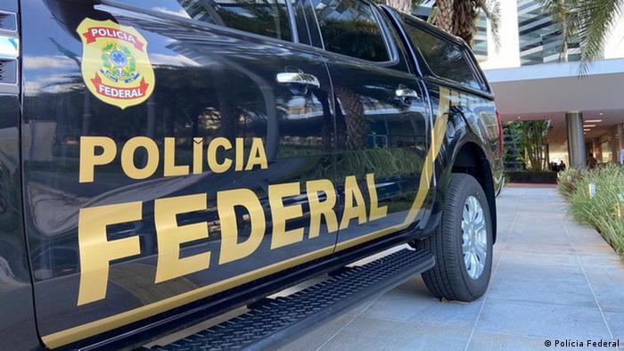 Moraes estipula prisão domiciliar de 10 condenados por golpe Moraes estipula prisão domiciliar de 10 condenados por golpe