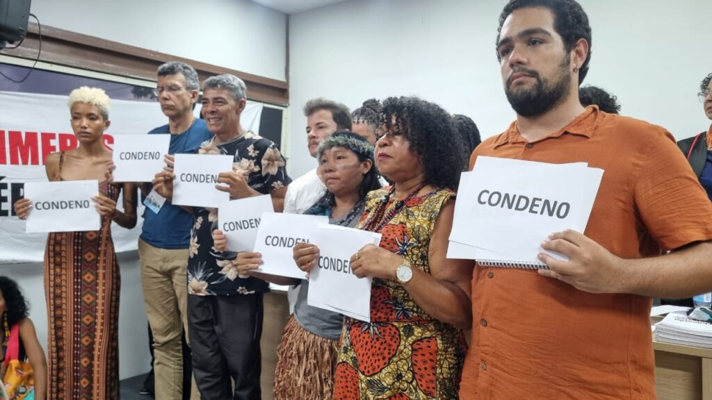 Pueblos de la Amazonía “juzgan” a empresas mineras por casos de contaminación y deforestación en Pará Pueblos de la Amazonía “juzgan” a empresas mineras por casos de contaminación y deforestación en Pará