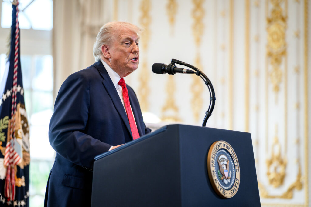 Trump alerta que tempo do Irã está acabando e próximo ataque será ‘muito pior’ Trump alerta que tempo do Irã está acabando e próximo ataque será ‘muito pior’